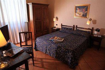 Hotel Kursaal Neapel